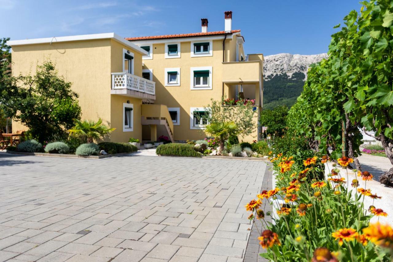 Apartments Marija Baska  Exterior photo